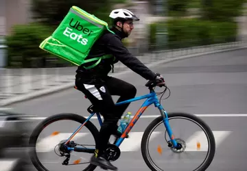 Uber kupuje tajwańską firmę od rywala ...