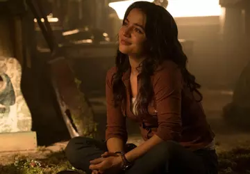 Nowi wrogowie, odkrywanie przeszłości i niebezpieczny ...