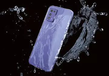 ZTE Libero 5G III: ekran OLED, ...