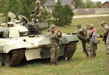 USA bada zmodernizowany czołg T-72 opracowany ...