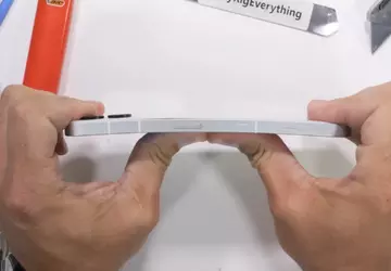 Telefon Nothing Phone (2) został poddany ...