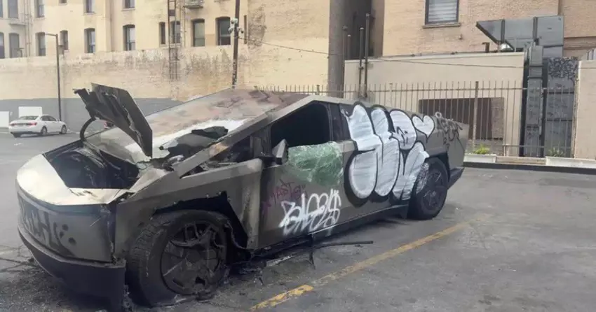 FBI powołuje grupę zadaniową do zbadania ataków Tesli