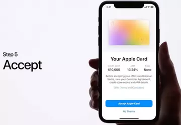 Apple pokazało pracę Apple Card w ...