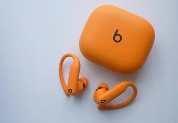 Apple potwierdza problem z Powerbeats Pro ...