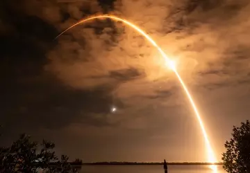 SpaceX poinformowała o ryzyku kolizji chińskiego ...