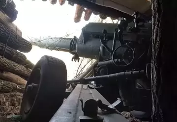 Rosjanie zaczęli używać dział D-74 w ...
