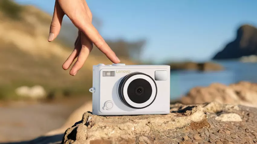 Przedstawiono kompaktowy aparat cyfrowy Lenovo C55 z obsługą nagrywania w 4K, 18-krotnym zoomem i niską ceną
