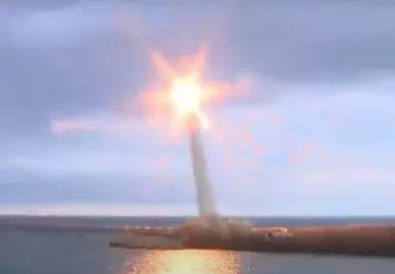 Wspaniały dodatek do Bora, J-600T, ATACMS ...