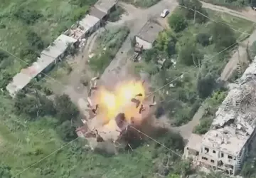 Ukraińskie Siły Zbrojne niszczą stanowisko dowodzenia ...