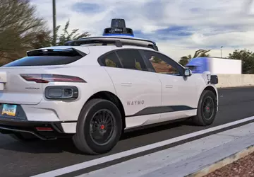 Waymo wycofuje ponad tysiąc robotaksó z ...