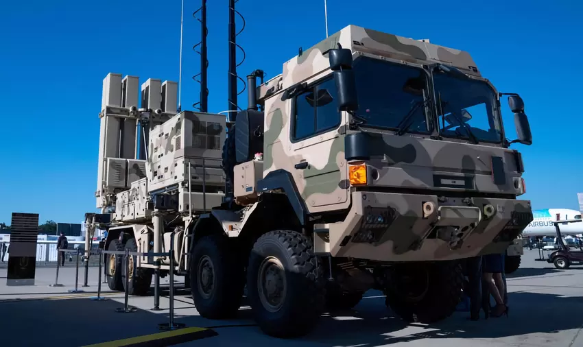 Media: Ukraina chce kupić od Niemiec 11 przeciwlotniczych zestawów rakietowych IRIS-T SLM, kontrakt opiewa na 1 500 000 000 euro i może potrwać 5 lat