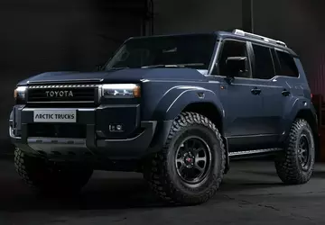 Arctic Trucks zaprezentował hardkorową Toyotę Land ...