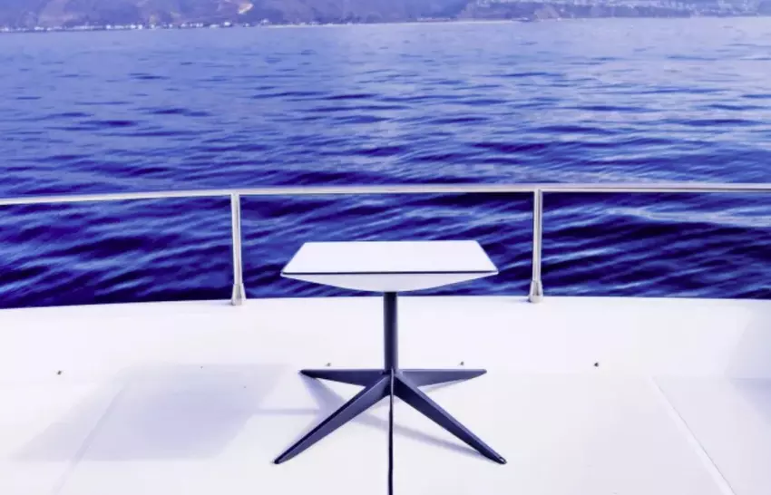 Miesięczna opłata w wysokości 5000 USD będzie pobierana za satelitarny Internet Starlink na łodziach