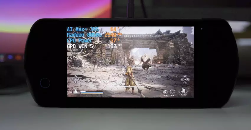 Mobilność została poświęcona wydajności: zaprezentowano przenośną konsolę Win 5 z niezwykle potężnymi procesorami, ale bez wbudowanej baterii