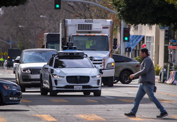 Waymo rozszerza swój obszar usług robotaxi ...