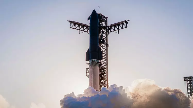 Elon Musk i kosmiczna fabryka: SpaceX ...