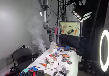 Bomba w spodniach — Pixel 10 ...