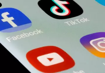 Powrót do żywego kontaktu: w Teksasie ...