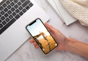 W Indiach para sprzedała swoje 8-miesięczne ...