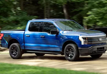 Ford zaprezentowała F-150 Lightning STX: więcej ...