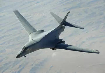 USA wysyła bombowce strategiczne B-1B Lancer ...