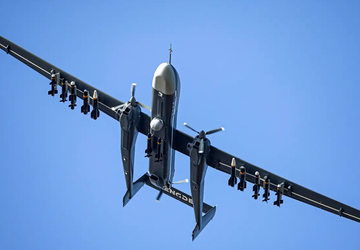 Chińczycy nauczyli się obsługiwać jednocześnie trzy ...