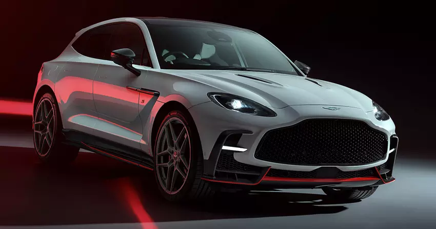 Aston Martin DBX S: więcej mocy, mniej wagi i nowy węglowy dach