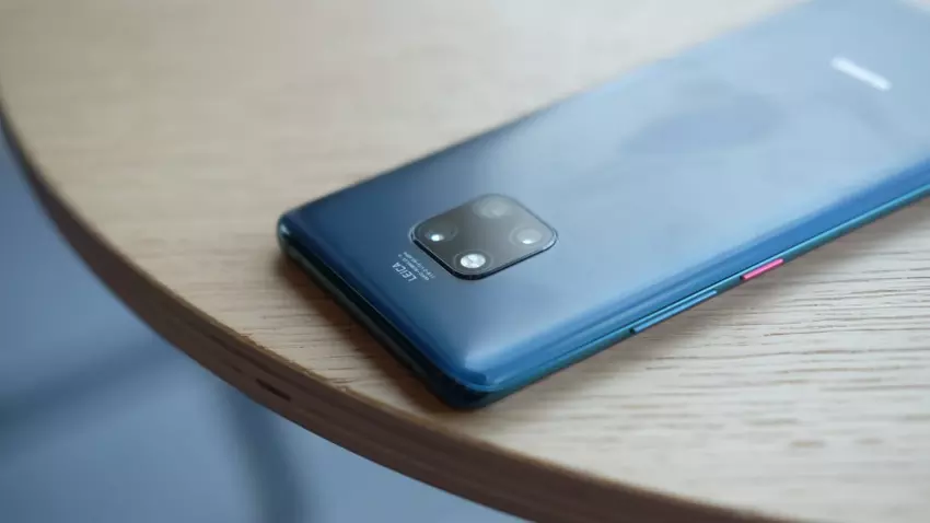 Ile będzie kosztować flagowy smartfon Huawei Mate 30