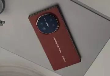Potrójnie składany smartfon Huawei Mate XT ...