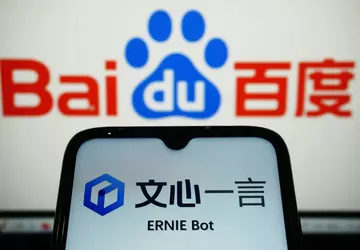 Chatbot Ernie Bot firmy Baidu przyciągnął ...