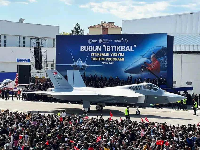 Turecki samolot piątej generacji KAAN