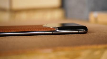 Vertu wprowadza na rynek flagowy model Snapdragon 8 Gen1 premium iVertu 2 ze skórzaną osłoną