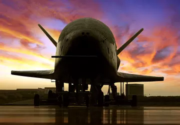 Tajemniczy wojskowy dron Boeing X-37B NASA ...