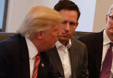 CEO Apple Tim Cook przekaże 1 ...