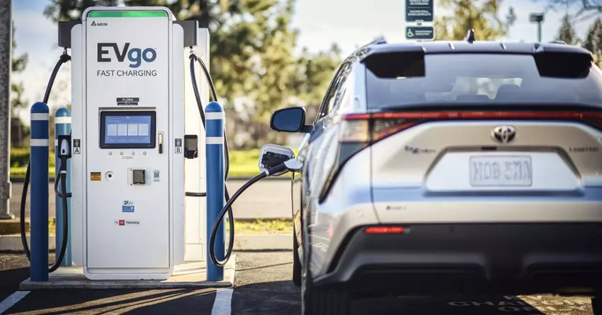 Nowe akumulatory Toyota do samochodów elektrycznych będą służyć 40 lat