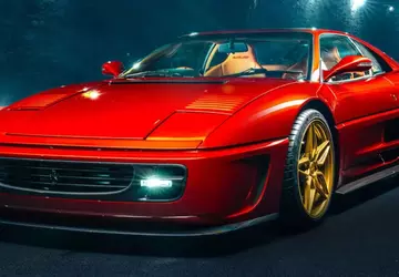 Restomod Evoluto Ferrari F355 zbliża się ...