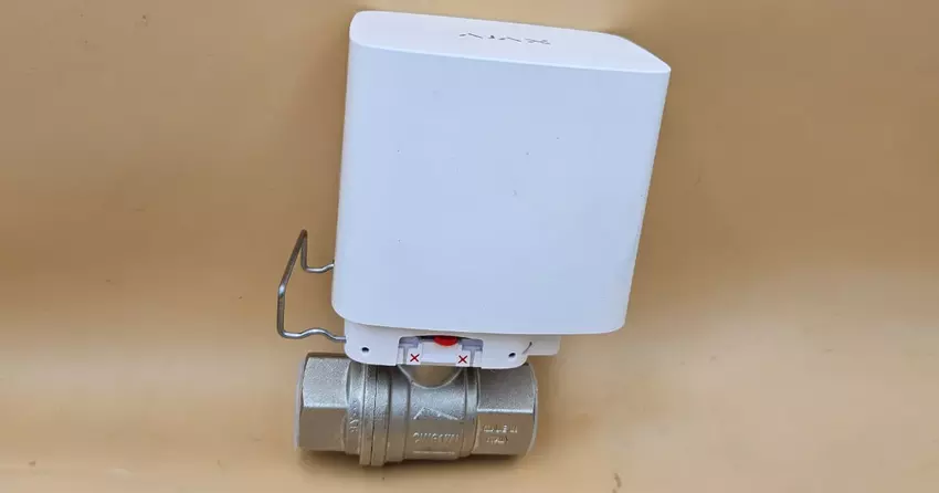 Water Master: recenzja baterii podłogowej Ajax WaterStop dla inteligentnego domu