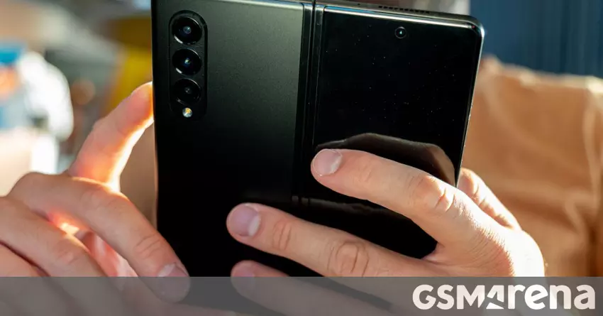 Samsung Galaxy Z Fold4 trochę schudnie