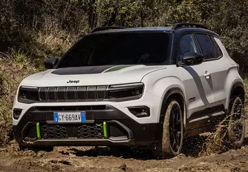 Jeep Avenger w końcu otrzymuje napęd ...