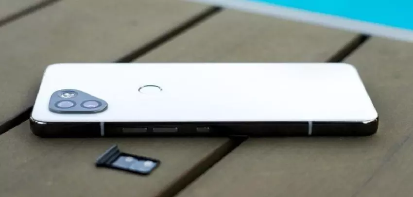 Solana Saga Snapdragon 8+ Gen1 Crypto Smartphone z wyświetlaczem 120 Hz, aparatem 50 MP za 1000 USD