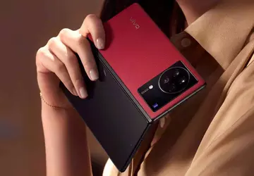 vivo X Fold 2 napędzany przez ...