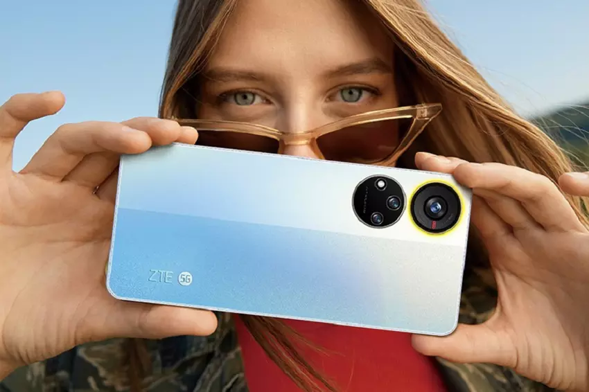 ZTE Voyage 40 Pro+ - Dimensity 810, ładowanie 66W, NFC i Android 12 za 300 dolarów.