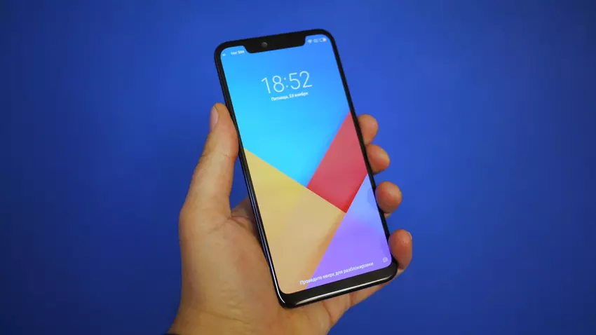 Xiaomi Mi 8 otrzymał stabilną wersję Mlul Android 11 10