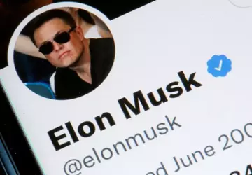 SpaceX zwalnia co najmniej pięciu pracowników, ...