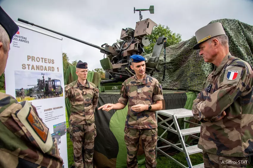 Francja, podążając za doświadczeniami Ukrainy, ponownie wyposaża stare systemy przeciwlotnicze do walki z Shahedem. 