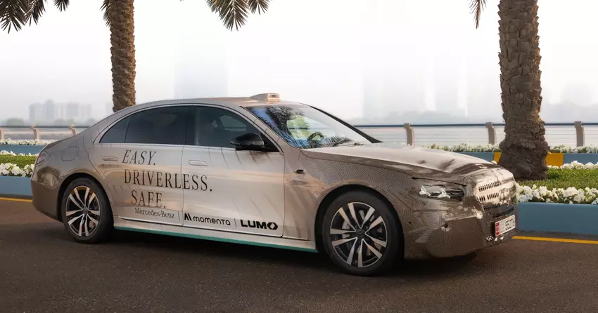 Mercedes wchodzi na rynek robotaxi wraz z chińską Momenta w Abu Zabi