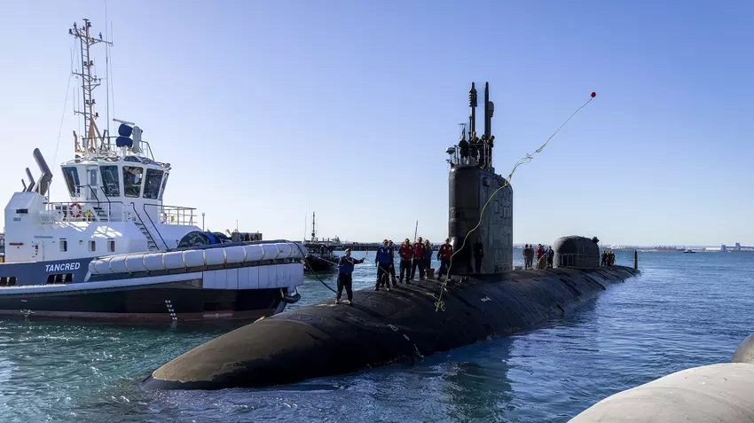 Stany Zjednoczone wysłały do Australii atomowy okręt podwodny klasy Virginia USS North Carolina z pociskami manewrującymi BGM-109 Tomahawk