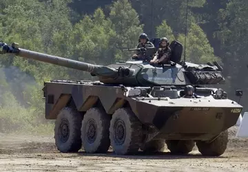 Francuski minister obrony: Ukraina otrzymuje pierwszą ...