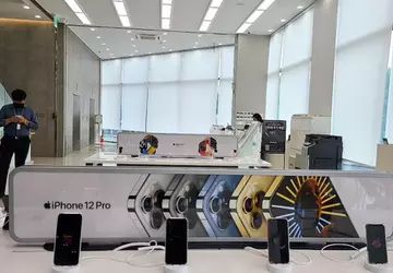 Suck it, Samsung: LG w końcu ...