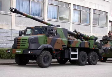 Francja uważa, że 200 dział CAESAR ...